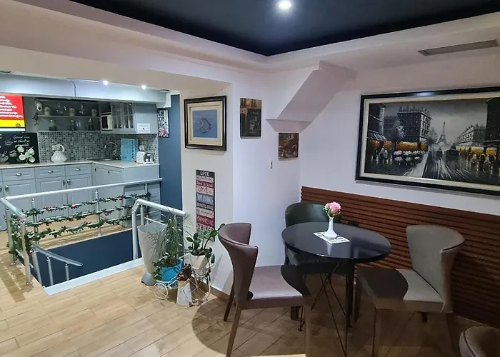 Funky Guest House&Adventures