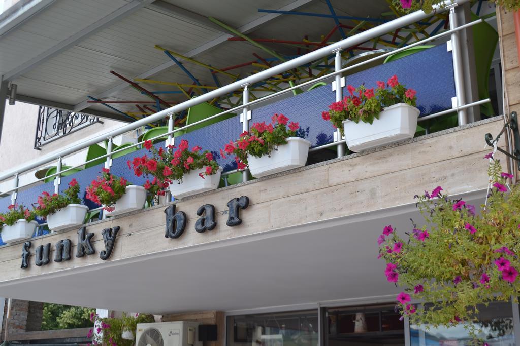 Gasthof Funky Guest House&adventures 3*
